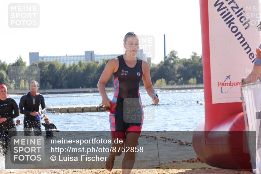 07.09.2025 - 19. Norderstedt Triathlon Luisa Fischer http://msf.ph/oto/8752858 07.09.2025 15:35:47 Schwimmen 509, 1058, 1077 meine-sportfotos.de