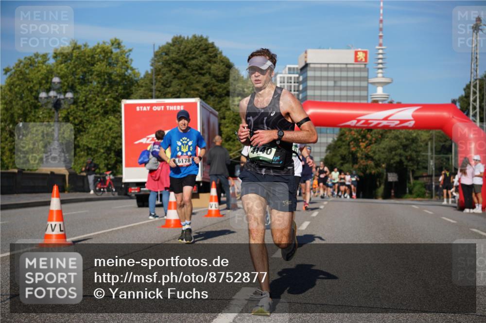 07.09.2025 - BARMER Alsterlauf Yannick Fuchs http://msf.ph/oto/8752877 07.09.2025 09:36:35 Laufen 6178, 4140 meine-sportfotos.de