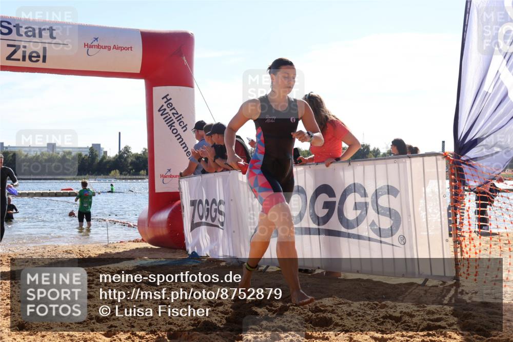 07.09.2025 - 19. Norderstedt Triathlon Luisa Fischer http://msf.ph/oto/8752879 07.09.2025 15:35:49 Schwimmen 509, 1058, 1077, 1088 meine-sportfotos.de