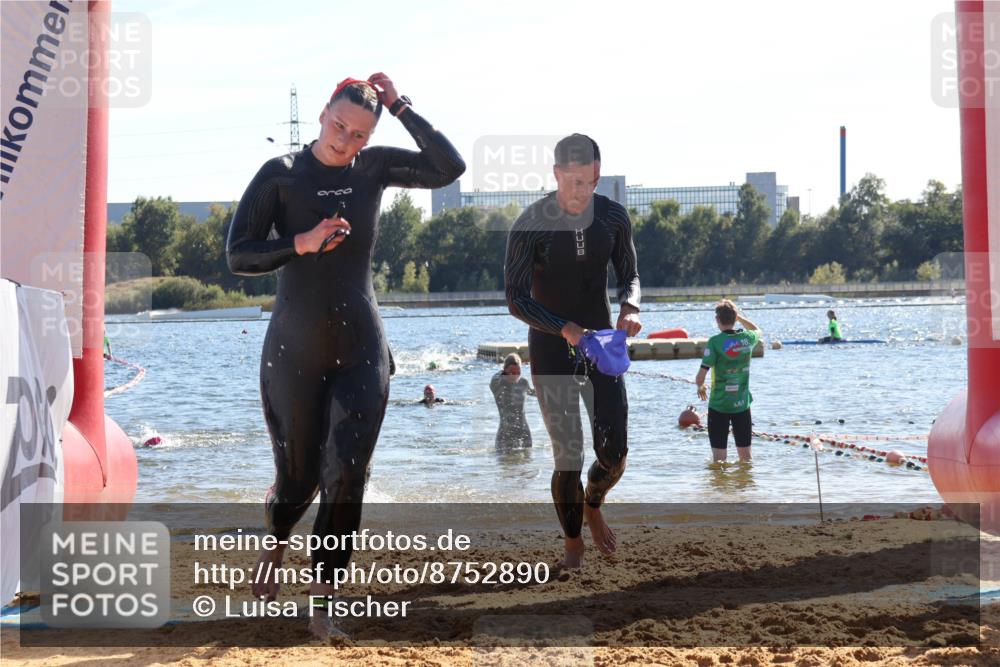 07.09.2025 - 19. Norderstedt Triathlon Luisa Fischer http://msf.ph/oto/8752890 07.09.2025 15:35:51 Schwimmen 509, 1058, 1077, 1088 meine-sportfotos.de