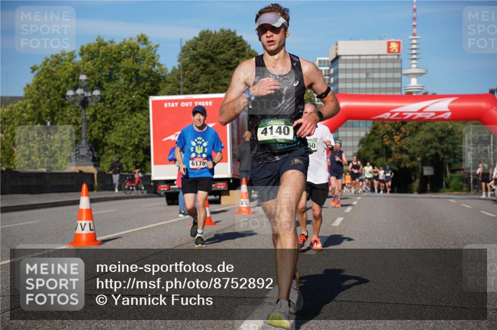 07.09.2025 - BARMER Alsterlauf Yannick Fuchs http://msf.ph/oto/8752892 07.09.2025 09:36:35 Laufen 6178, 36, 4140, 50 meine-sportfotos.de