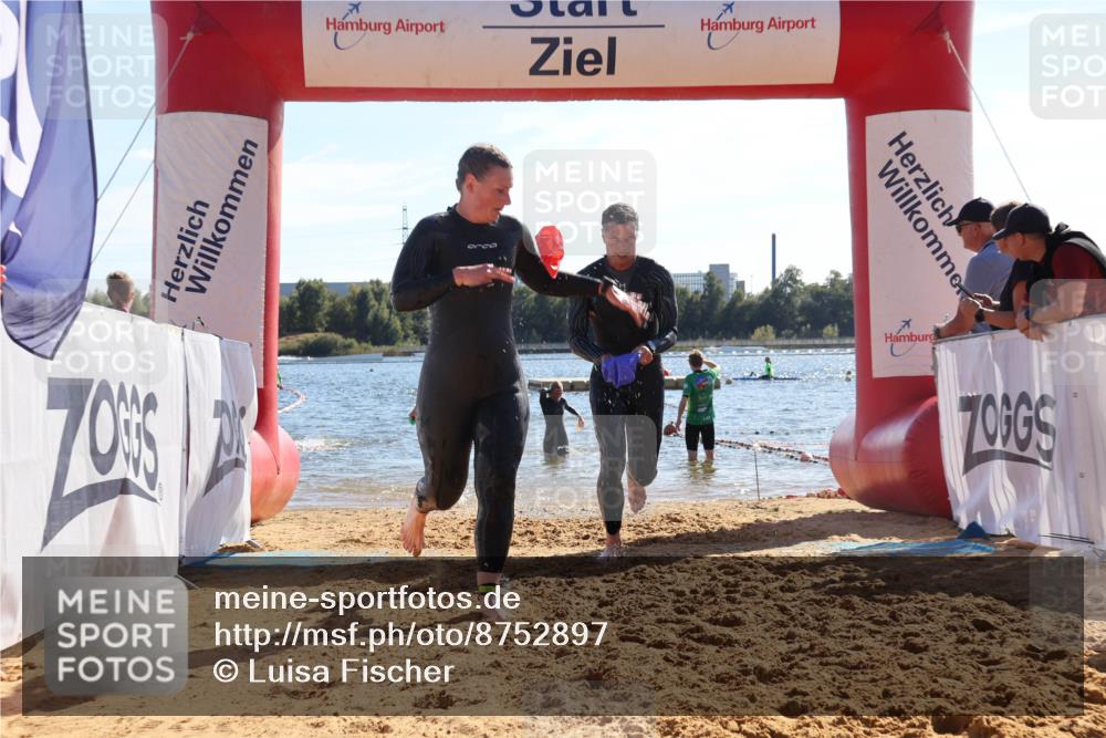 07.09.2025 - 19. Norderstedt Triathlon Luisa Fischer http://msf.ph/oto/8752897 07.09.2025 15:35:52 Schwimmen 509, 1058, 1077, 1088 meine-sportfotos.de