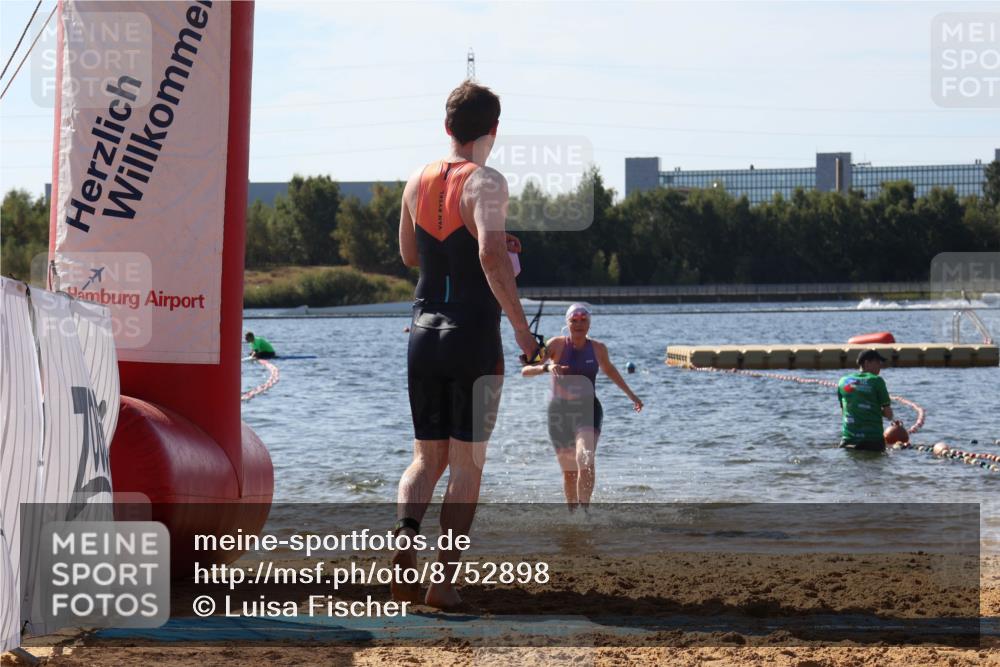 07.09.2025 - 19. Norderstedt Triathlon Luisa Fischer http://msf.ph/oto/8752898 07.09.2025 11:26:12 Schwimmen 162, 163 meine-sportfotos.de