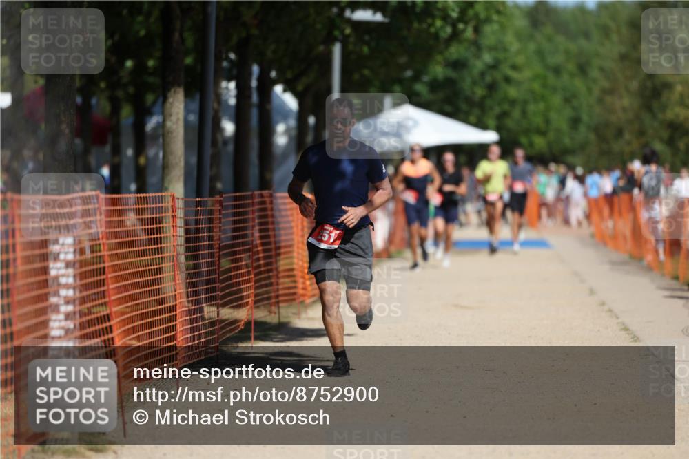 07.09.2025 - 19. Norderstedt Triathlon Michael Strokosch http://msf.ph/oto/8752900 07.09.2025 12:46:47 Laufen 251, 788 meine-sportfotos.de