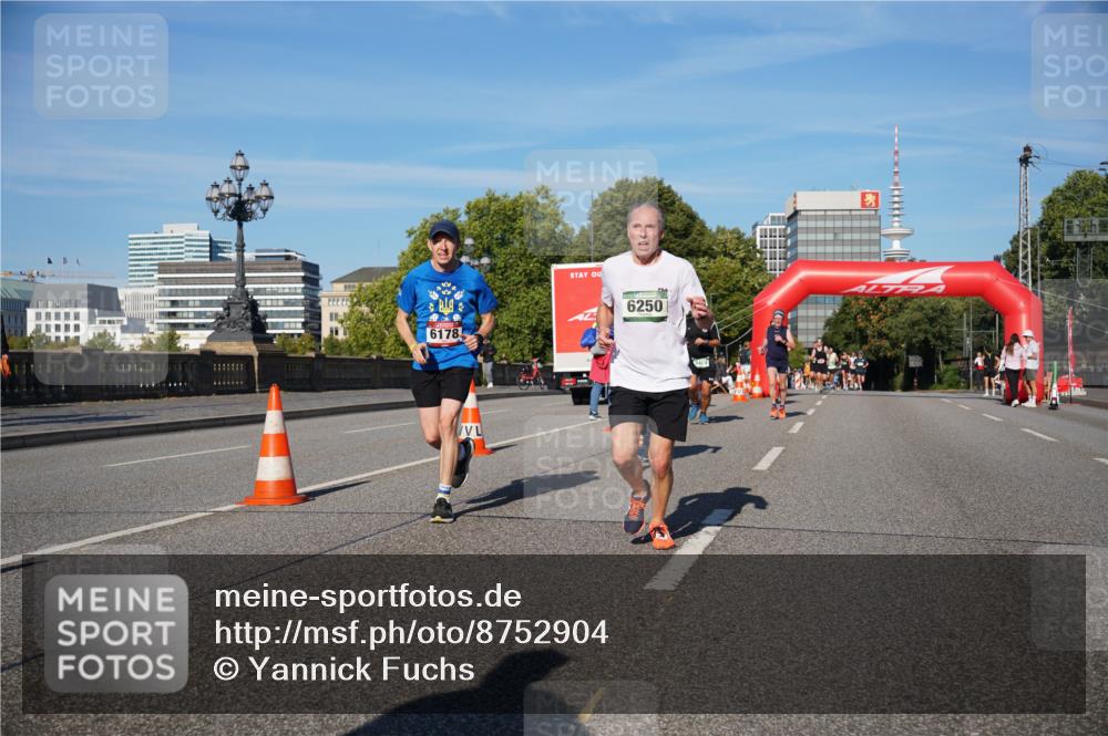 07.09.2025 - BARMER Alsterlauf Yannick Fuchs http://msf.ph/oto/8752904 07.09.2025 09:36:37 Laufen 6178, 6250 meine-sportfotos.de