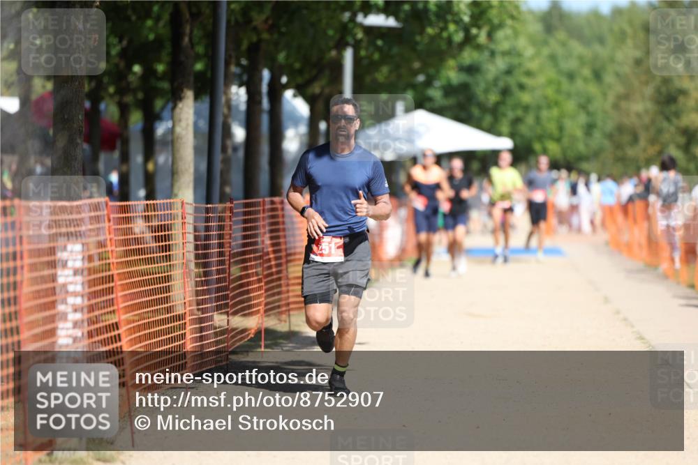 07.09.2025 - 19. Norderstedt Triathlon Michael Strokosch http://msf.ph/oto/8752907 07.09.2025 12:46:48 Laufen 251, 788 meine-sportfotos.de