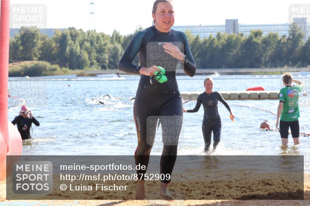07.09.2025 - 19. Norderstedt Triathlon Luisa Fischer http://msf.ph/oto/8752909 07.09.2025 15:35:55 Schwimmen 509, 1050, 1058, 1077, 1088 meine-sportfotos.de