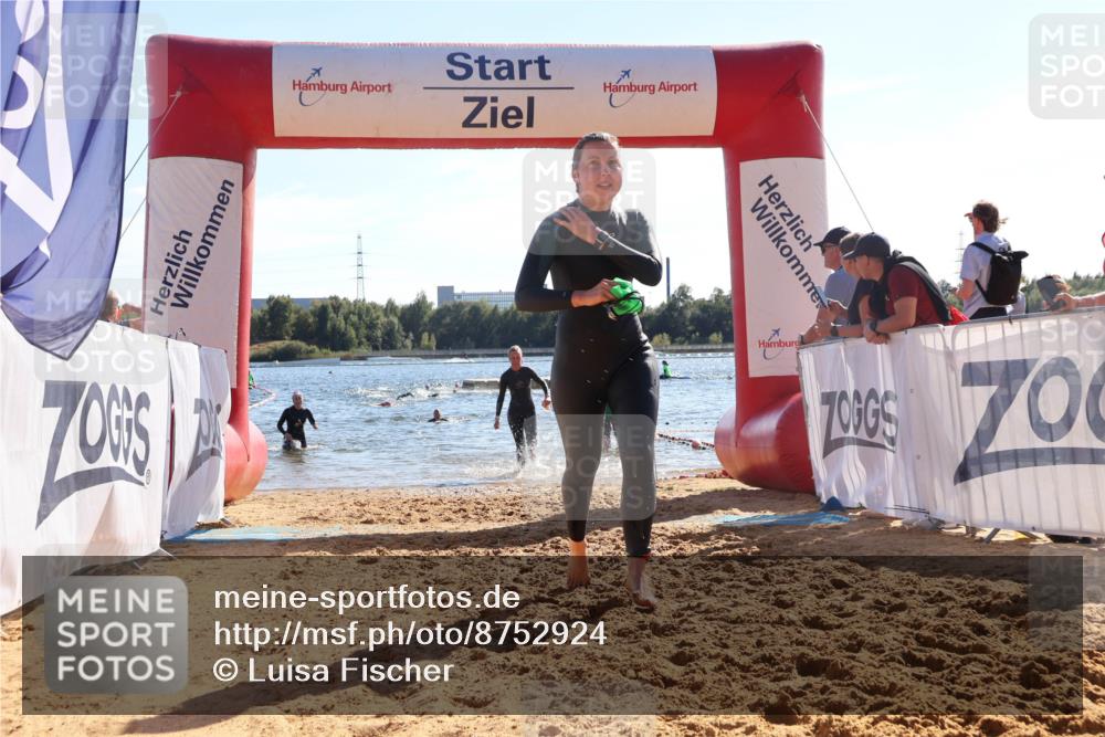 07.09.2025 - 19. Norderstedt Triathlon Luisa Fischer http://msf.ph/oto/8752924 07.09.2025 15:35:56 Schwimmen 509, 1050, 1058, 1077, 1088 meine-sportfotos.de