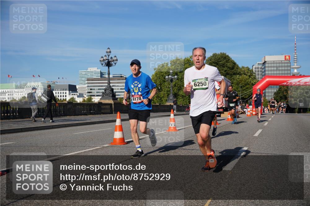 07.09.2025 - BARMER Alsterlauf Yannick Fuchs http://msf.ph/oto/8752929 07.09.2025 09:36:37 Laufen 6178, 6250, 1, 4 meine-sportfotos.de