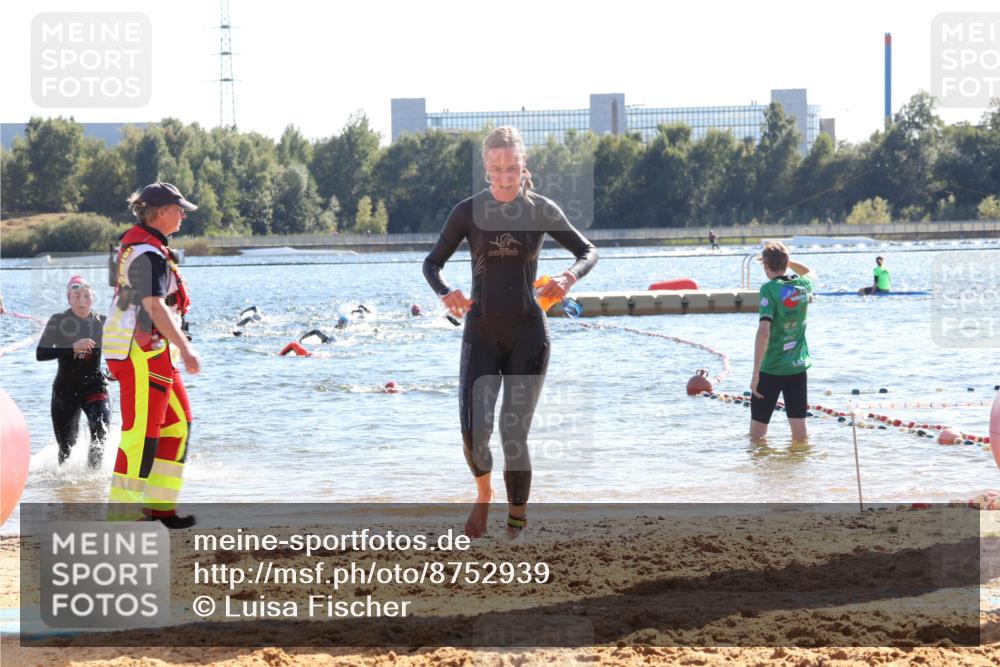 07.09.2025 - 19. Norderstedt Triathlon Luisa Fischer http://msf.ph/oto/8752939 07.09.2025 15:35:58 Schwimmen 509, 1050, 1058, 1075, 1077, 1088 meine-sportfotos.de