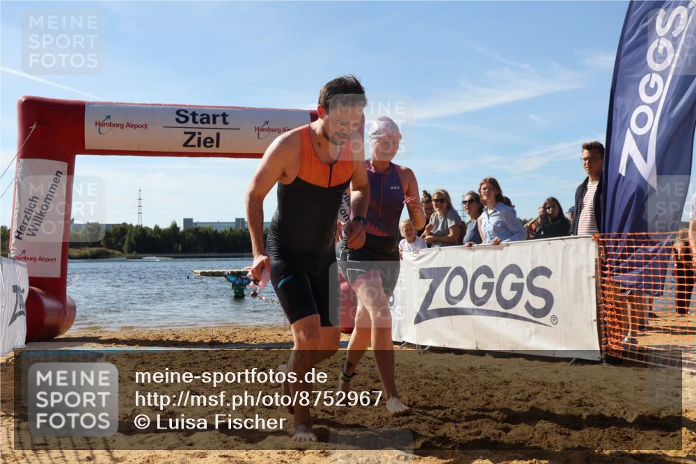 07.09.2025 - 19. Norderstedt Triathlon Luisa Fischer http://msf.ph/oto/8752967 07.09.2025 11:26:18 Schwimmen 162, 163 meine-sportfotos.de