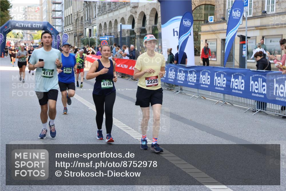 07.09.2025 - BARMER Alsterlauf Strokosch-Dieckow http://msf.ph/oto/8752978 07.09.2025 10:14:46 Ziel 2158, 2651, 3132, 3133, 3722, 3771, 3904, 4020, 4021, 4177, 4520, 4556, 4607, 4608, 4878, 4879, 5134, 5270, 5271, 5280, 5281, 5291, 5631, 6345, 8413 meine-sportfotos.de