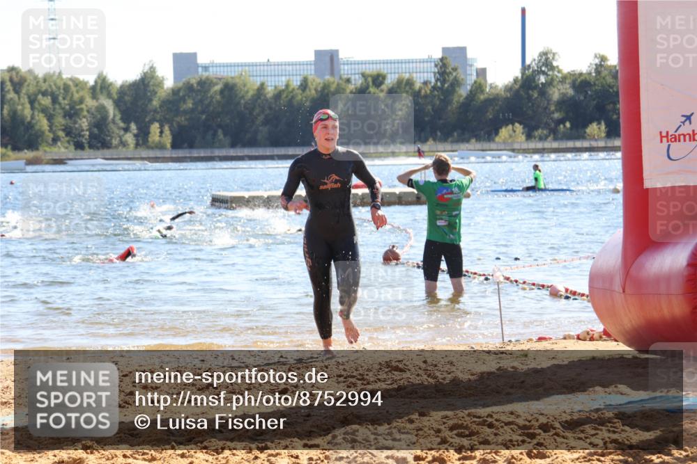 07.09.2025 - 19. Norderstedt Triathlon Luisa Fischer http://msf.ph/oto/8752994 07.09.2025 15:36:10 Schwimmen 1050, 1059, 1075 meine-sportfotos.de