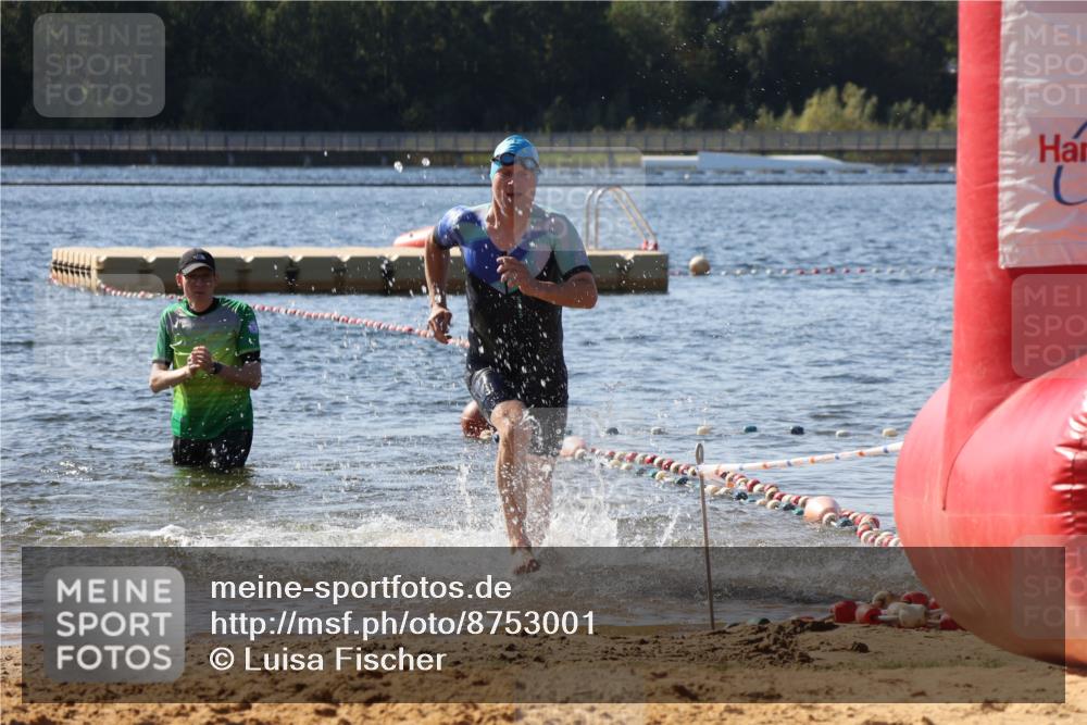 07.09.2025 - 19. Norderstedt Triathlon Luisa Fischer http://msf.ph/oto/8753001 07.09.2025 11:27:18 Schwimmen 170 meine-sportfotos.de