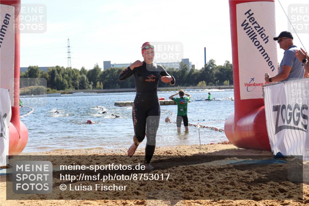 07.09.2025 - 19. Norderstedt Triathlon Luisa Fischer http://msf.ph/oto/8753017 07.09.2025 15:36:12 Schwimmen 1050, 1059, 1075 meine-sportfotos.de
