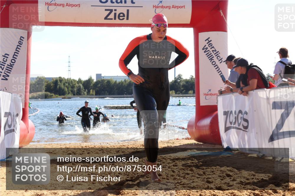 07.09.2025 - 19. Norderstedt Triathlon Luisa Fischer http://msf.ph/oto/8753054 07.09.2025 15:36:28 Schwimmen 1074, 1087, 1593 meine-sportfotos.de
