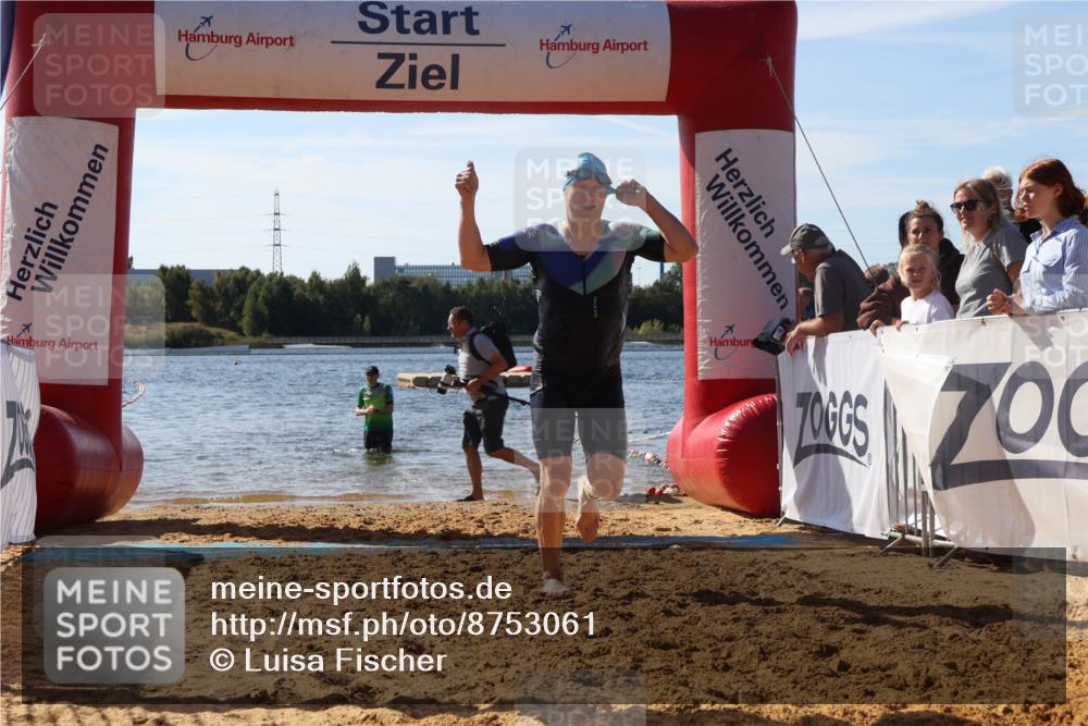 07.09.2025 - 19. Norderstedt Triathlon Luisa Fischer http://msf.ph/oto/8753061 07.09.2025 11:27:22 Schwimmen 170 meine-sportfotos.de