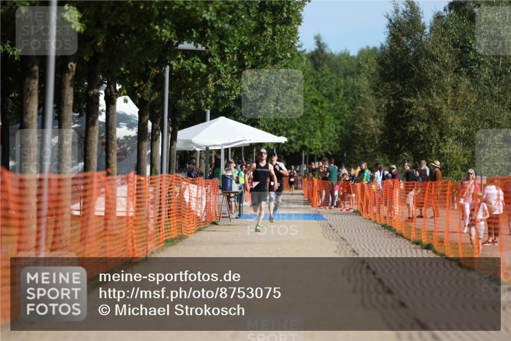 07.09.2025 - 19. Norderstedt Triathlon Michael Strokosch http://msf.ph/oto/8753075 07.09.2025 10:38:17 Laufen  meine-sportfotos.de