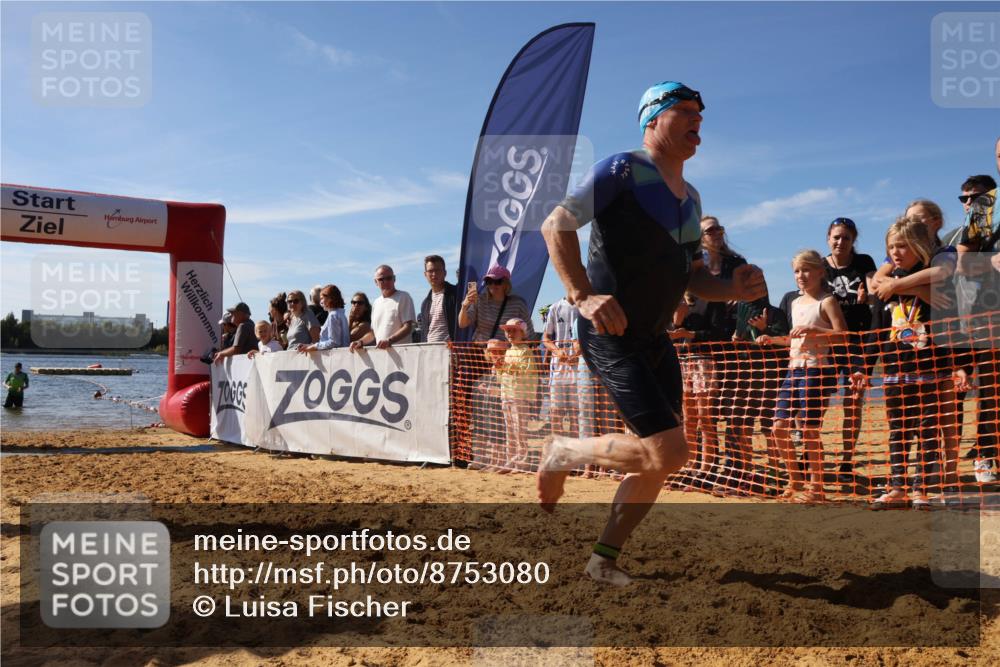 07.09.2025 - 19. Norderstedt Triathlon Luisa Fischer http://msf.ph/oto/8753080 07.09.2025 11:27:24 Schwimmen 170 meine-sportfotos.de