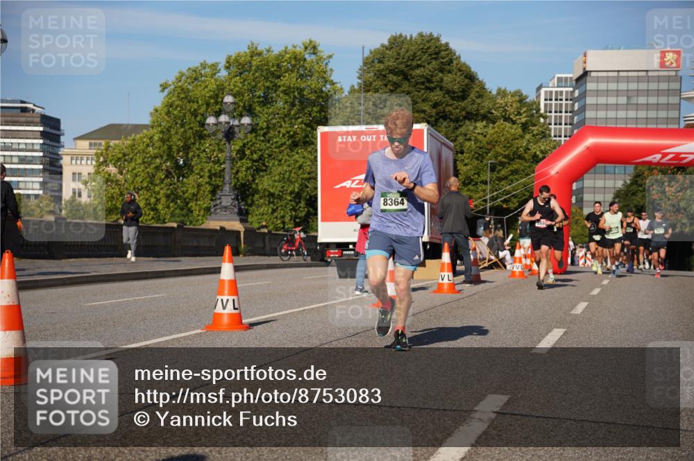 07.09.2025 - BARMER Alsterlauf Yannick Fuchs http://msf.ph/oto/8753083 07.09.2025 09:36:42 Laufen 8364 meine-sportfotos.de