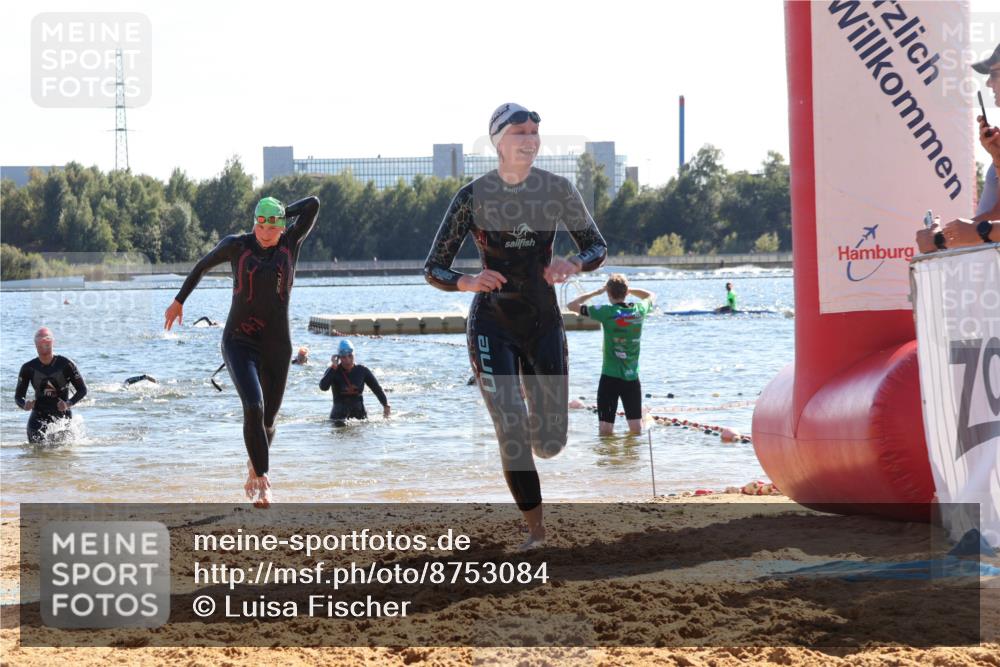 07.09.2025 - 19. Norderstedt Triathlon Luisa Fischer http://msf.ph/oto/8753084 07.09.2025 15:36:32 Schwimmen 1044, 1074, 1087, 1593 meine-sportfotos.de