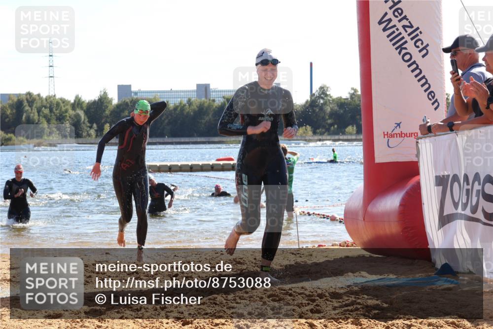 07.09.2025 - 19. Norderstedt Triathlon Luisa Fischer http://msf.ph/oto/8753088 07.09.2025 15:36:33 Schwimmen 1044, 1067, 1074, 1087, 1593 meine-sportfotos.de