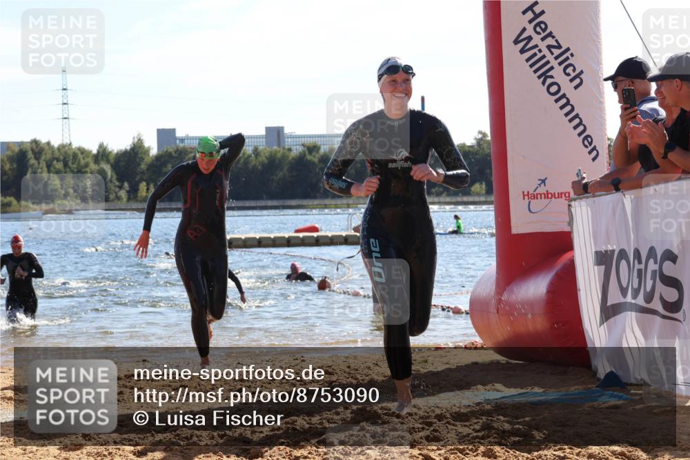 07.09.2025 - 19. Norderstedt Triathlon Luisa Fischer http://msf.ph/oto/8753090 07.09.2025 15:36:33 Schwimmen 1044, 1067, 1074, 1087, 1593 meine-sportfotos.de