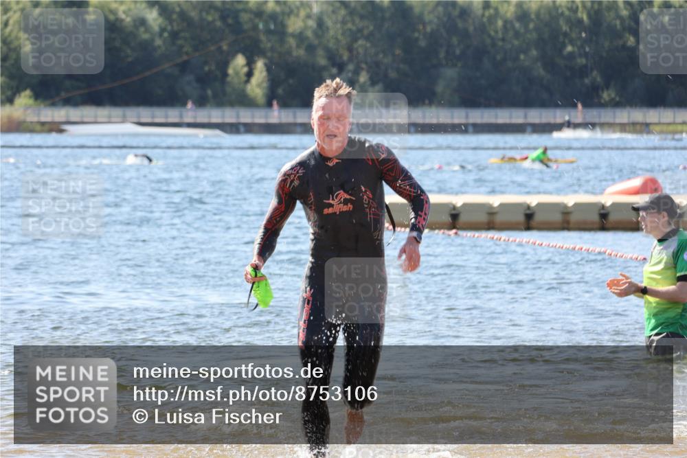 07.09.2025 - 19. Norderstedt Triathlon Luisa Fischer http://msf.ph/oto/8753106 07.09.2025 11:38:22 Schwimmen 791 meine-sportfotos.de