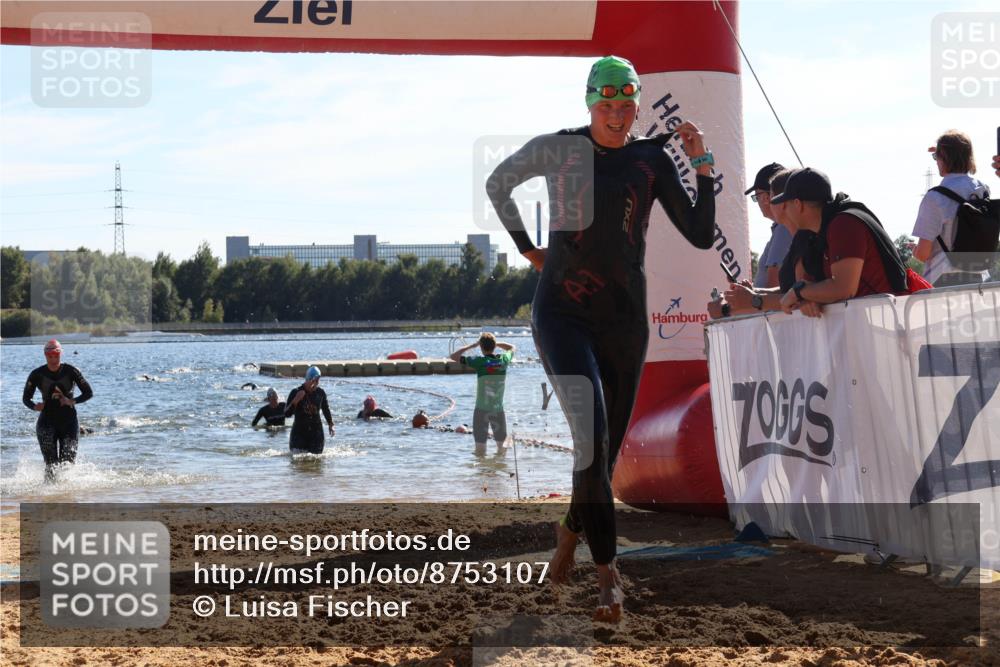 07.09.2025 - 19. Norderstedt Triathlon Luisa Fischer http://msf.ph/oto/8753107 07.09.2025 15:36:35 Schwimmen 1044, 1067, 1074, 1087, 1593 meine-sportfotos.de
