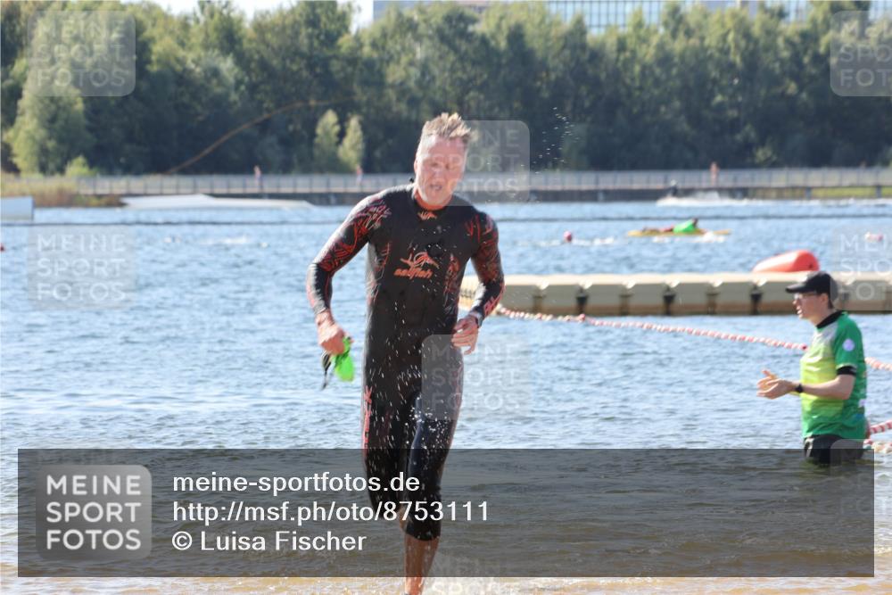 07.09.2025 - 19. Norderstedt Triathlon Luisa Fischer http://msf.ph/oto/8753111 07.09.2025 11:38:23 Schwimmen 791 meine-sportfotos.de