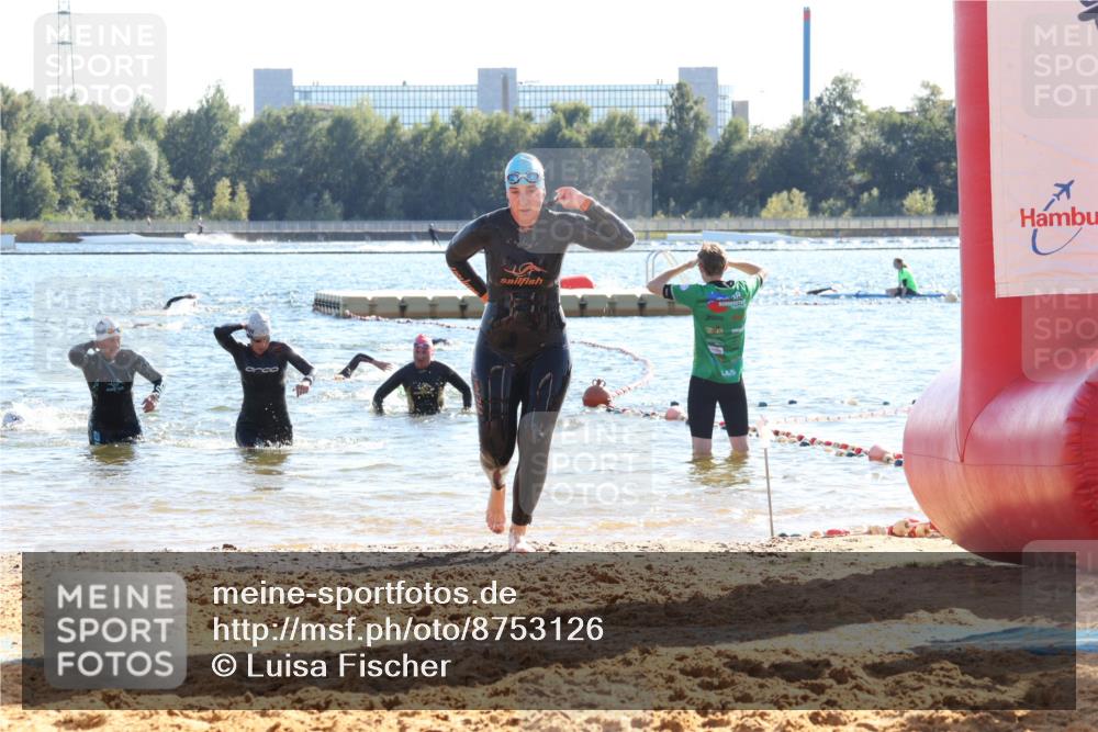 07.09.2025 - 19. Norderstedt Triathlon Luisa Fischer http://msf.ph/oto/8753126 07.09.2025 15:36:40 Schwimmen 1044, 1067, 1087, 1103, 1593 meine-sportfotos.de