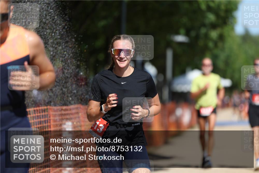 07.09.2025 - 19. Norderstedt Triathlon Michael Strokosch http://msf.ph/oto/8753132 07.09.2025 12:47:01 Laufen 696, 776, 1213, 1247 meine-sportfotos.de