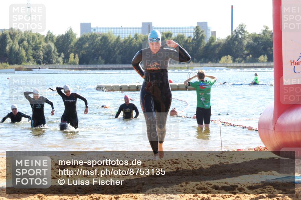07.09.2025 - 19. Norderstedt Triathlon Luisa Fischer http://msf.ph/oto/8753135 07.09.2025 15:36:41 Schwimmen 1044, 1067, 1087, 1103, 1593 meine-sportfotos.de