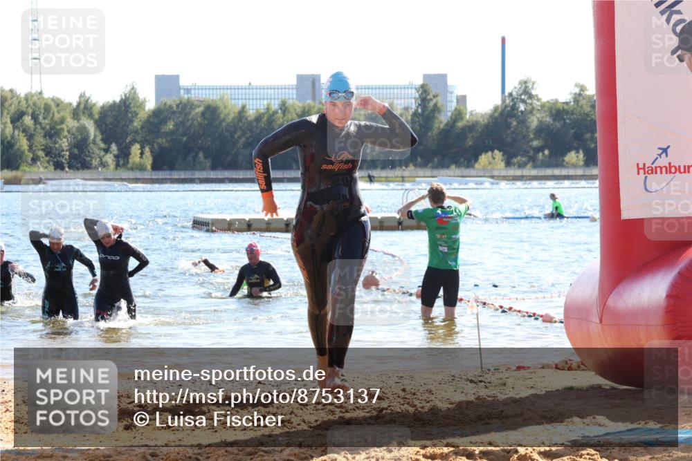 07.09.2025 - 19. Norderstedt Triathlon Luisa Fischer http://msf.ph/oto/8753137 07.09.2025 15:36:42 Schwimmen 1044, 1067, 1087, 1103, 1593 meine-sportfotos.de