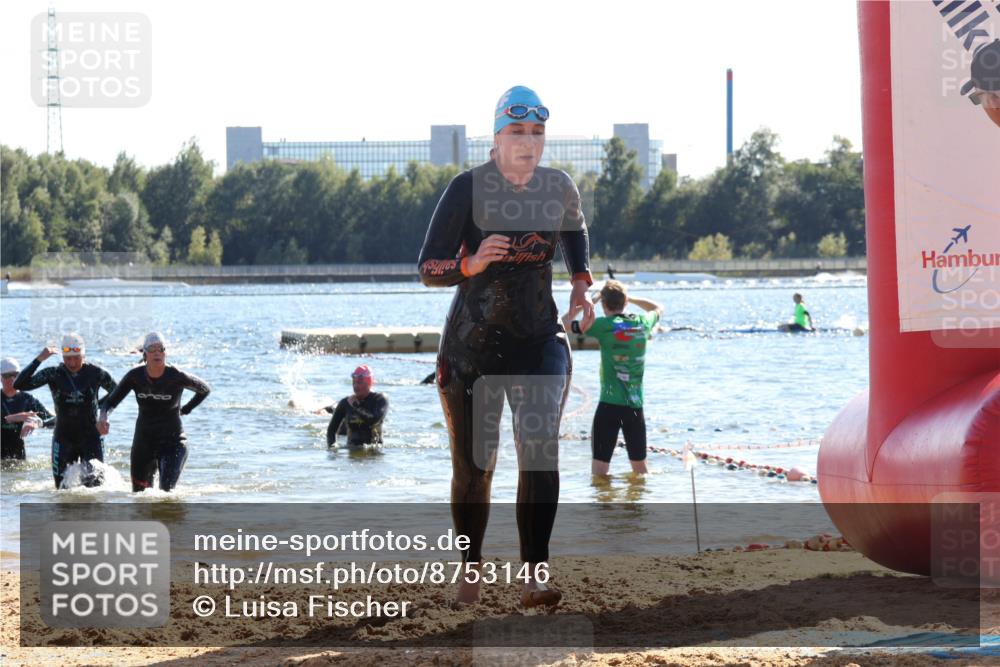 07.09.2025 - 19. Norderstedt Triathlon Luisa Fischer http://msf.ph/oto/8753146 07.09.2025 15:36:42 Schwimmen 1044, 1067, 1087, 1103, 1593 meine-sportfotos.de