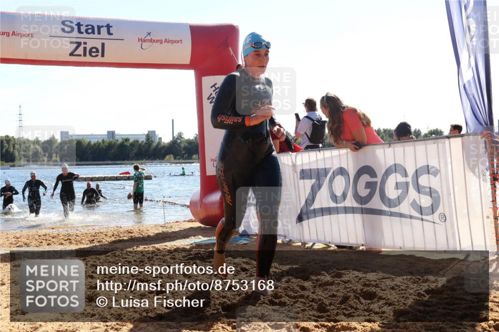 07.09.2025 - 19. Norderstedt Triathlon Luisa Fischer http://msf.ph/oto/8753168 07.09.2025 15:36:45 Schwimmen 1044, 1067, 1076, 1087, 1095, 1103 meine-sportfotos.de