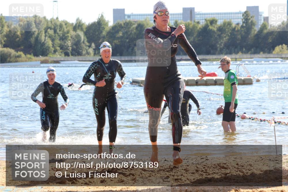 07.09.2025 - 19. Norderstedt Triathlon Luisa Fischer http://msf.ph/oto/8753189 07.09.2025 15:36:47 Schwimmen 1044, 1067, 1076, 1090, 1095, 1103 meine-sportfotos.de