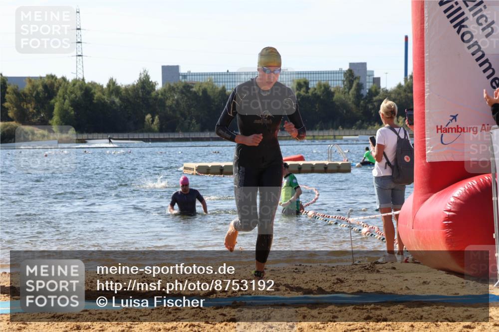 07.09.2025 - 19. Norderstedt Triathlon Luisa Fischer http://msf.ph/oto/8753192 07.09.2025 11:39:17 Schwimmen 168 meine-sportfotos.de