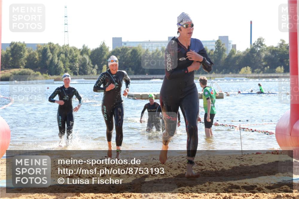 07.09.2025 - 19. Norderstedt Triathlon Luisa Fischer http://msf.ph/oto/8753193 07.09.2025 15:36:48 Schwimmen 1067, 1076, 1090, 1095, 1103 meine-sportfotos.de