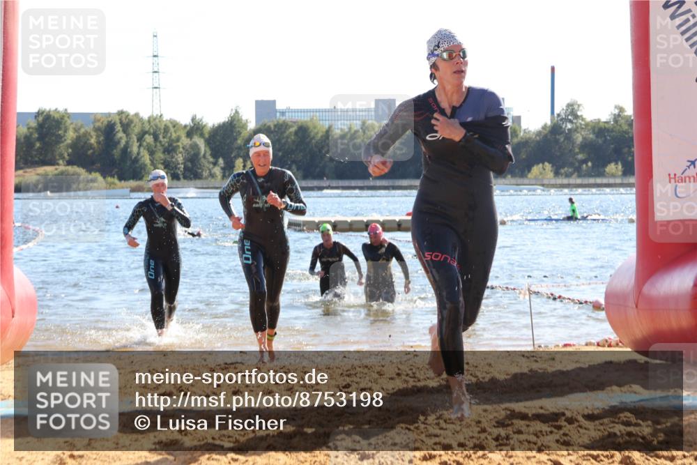 07.09.2025 - 19. Norderstedt Triathlon Luisa Fischer http://msf.ph/oto/8753198 07.09.2025 15:36:48 Schwimmen 1067, 1076, 1090, 1095, 1103 meine-sportfotos.de