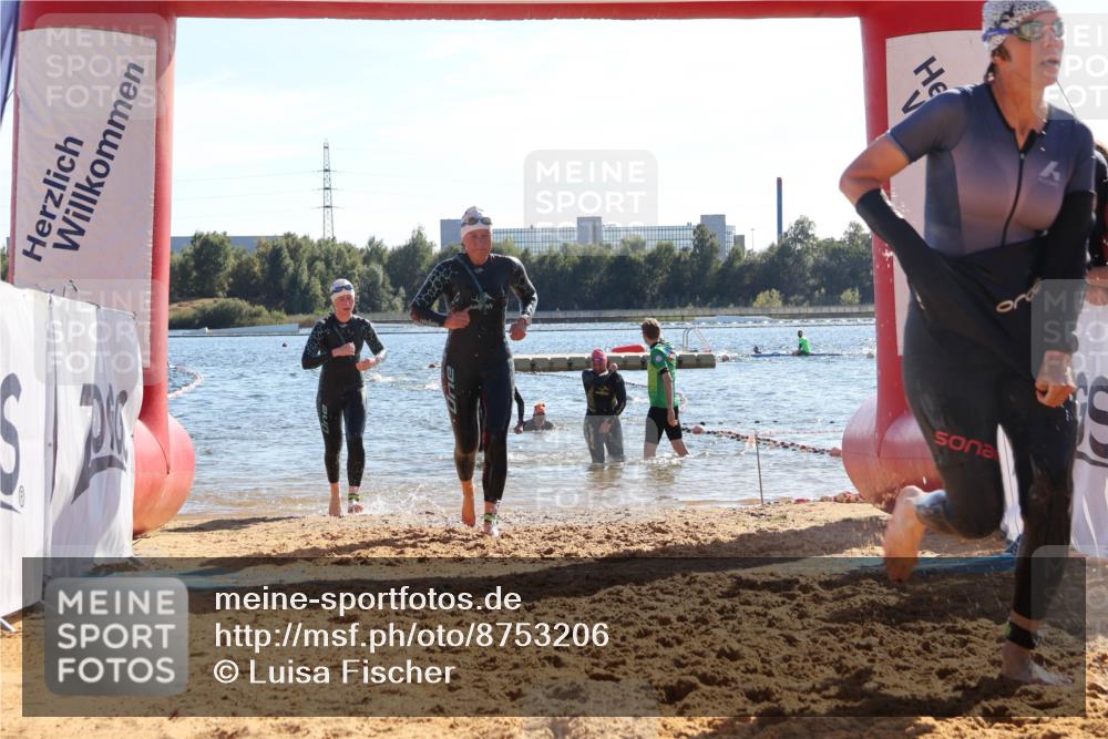 07.09.2025 - 19. Norderstedt Triathlon Luisa Fischer http://msf.ph/oto/8753206 07.09.2025 15:36:49 Schwimmen 1067, 1076, 1090, 1095, 1103 meine-sportfotos.de