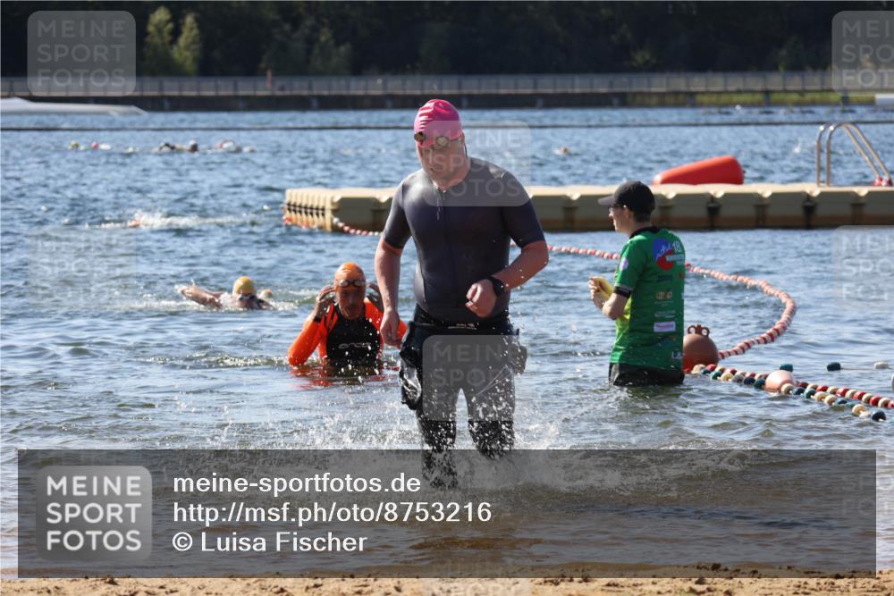 07.09.2025 - 19. Norderstedt Triathlon Luisa Fischer http://msf.ph/oto/8753216 07.09.2025 11:39:24 Schwimmen 168, 1346 meine-sportfotos.de