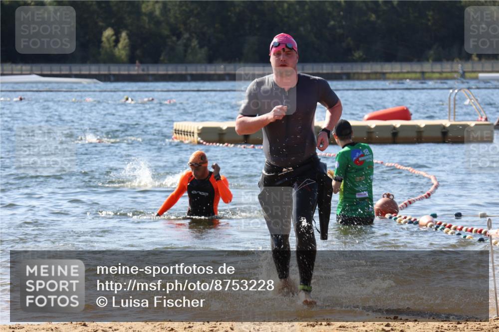 07.09.2025 - 19. Norderstedt Triathlon Luisa Fischer http://msf.ph/oto/8753228 07.09.2025 11:39:25 Schwimmen 168, 1346 meine-sportfotos.de