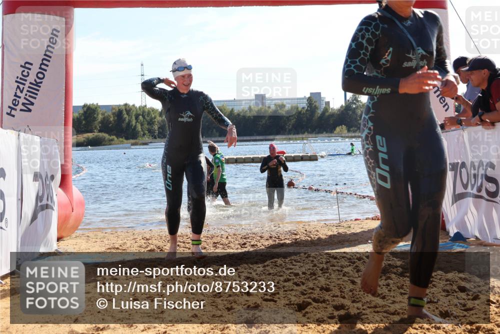 07.09.2025 - 19. Norderstedt Triathlon Luisa Fischer http://msf.ph/oto/8753233 07.09.2025 15:36:52 Schwimmen 1076, 1079, 1090, 1095, 1103 meine-sportfotos.de