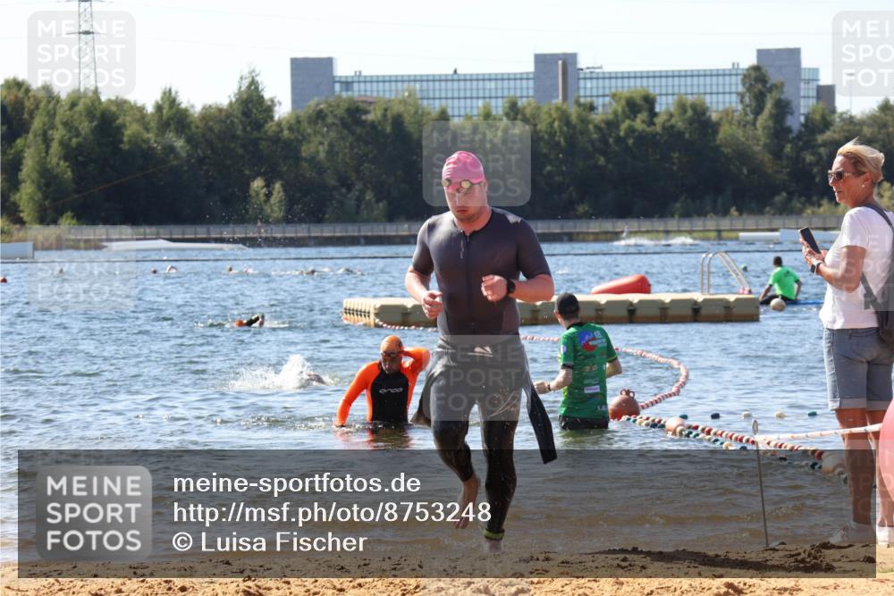 07.09.2025 - 19. Norderstedt Triathlon Luisa Fischer http://msf.ph/oto/8753248 07.09.2025 11:39:26 Schwimmen 168, 1346 meine-sportfotos.de