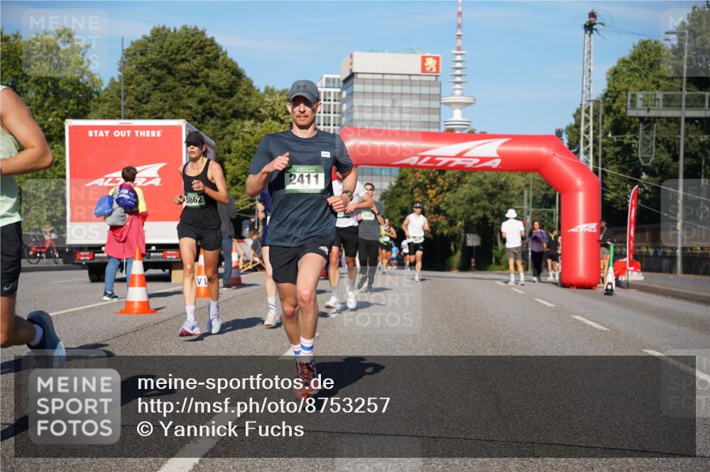 07.09.2025 - BARMER Alsterlauf Yannick Fuchs http://msf.ph/oto/8753257 07.09.2025 09:36:49 Laufen 5862, 2411 meine-sportfotos.de