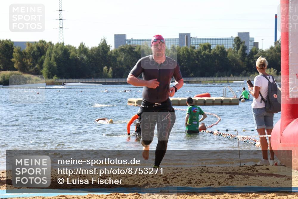 07.09.2025 - 19. Norderstedt Triathlon Luisa Fischer http://msf.ph/oto/8753271 07.09.2025 11:39:27 Schwimmen 168, 1346 meine-sportfotos.de