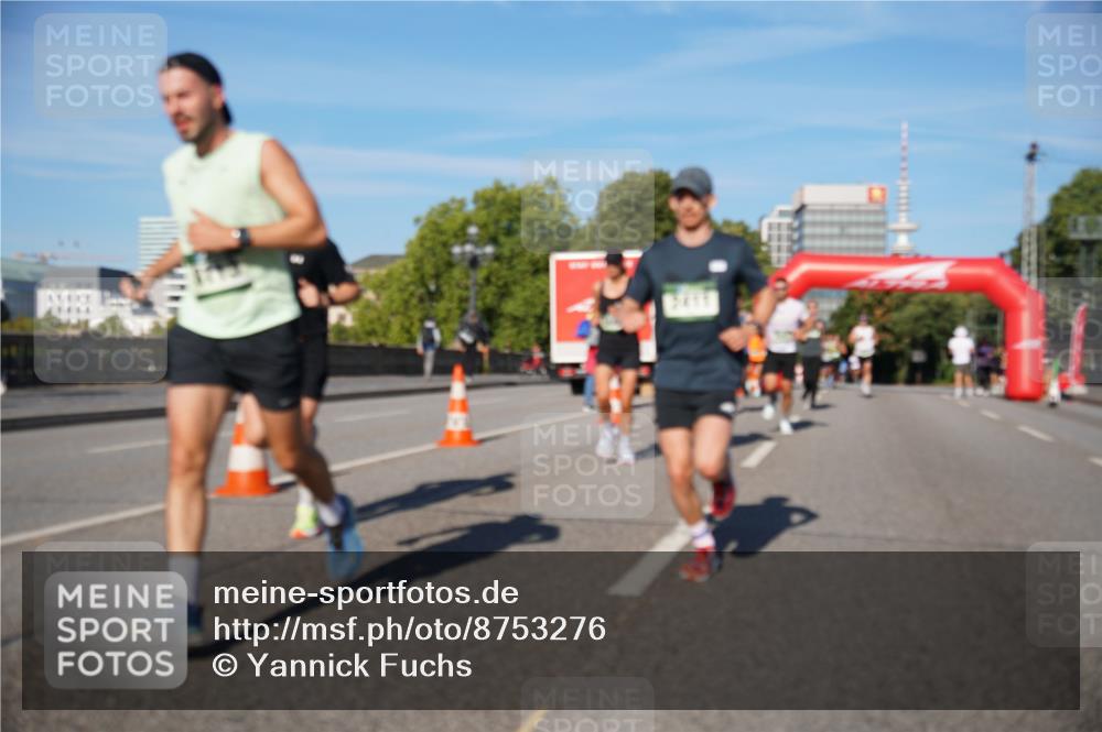 07.09.2025 - BARMER Alsterlauf Yannick Fuchs http://msf.ph/oto/8753276 07.09.2025 09:36:50 Laufen 82 meine-sportfotos.de