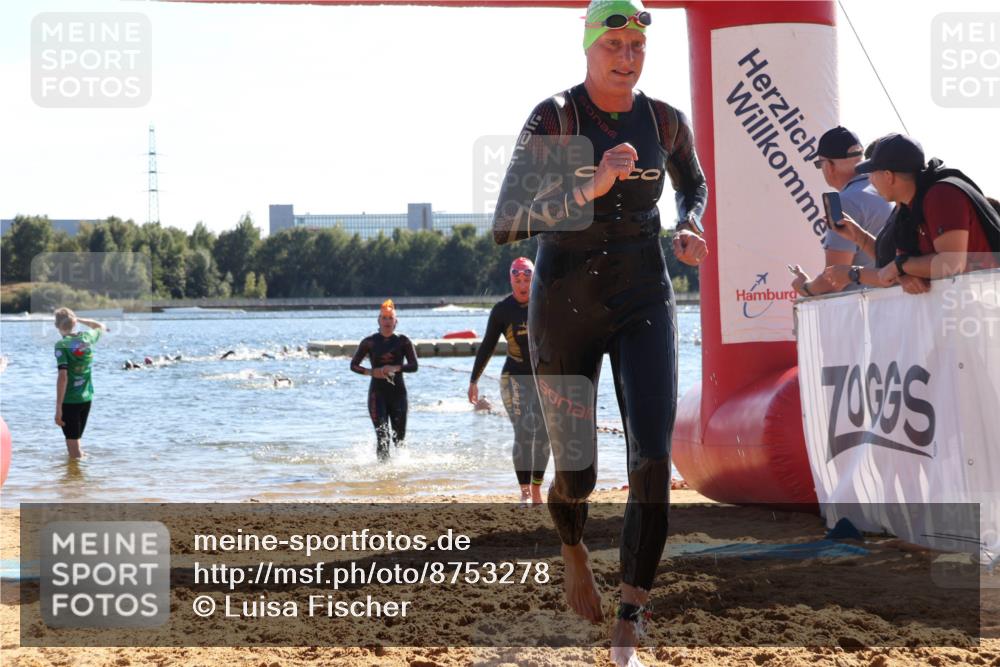 07.09.2025 - 19. Norderstedt Triathlon Luisa Fischer http://msf.ph/oto/8753278 07.09.2025 15:36:57 Schwimmen 1052, 1076, 1079, 1090, 1091, 1095 meine-sportfotos.de