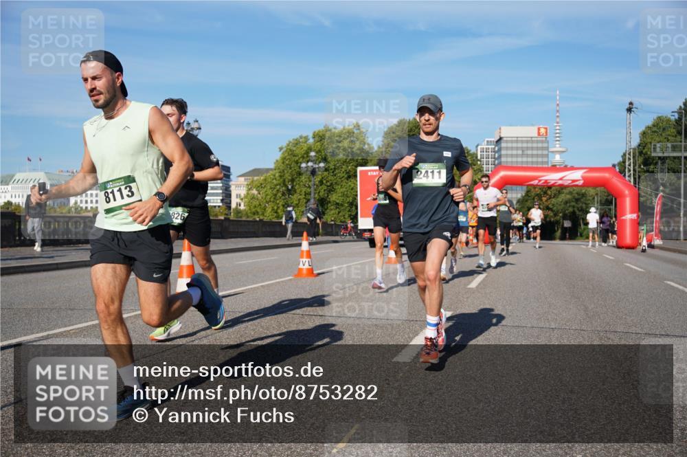 07.09.2025 - BARMER Alsterlauf Yannick Fuchs http://msf.ph/oto/8753282 07.09.2025 09:36:50 Laufen 8113, 826, 2411, 62 meine-sportfotos.de